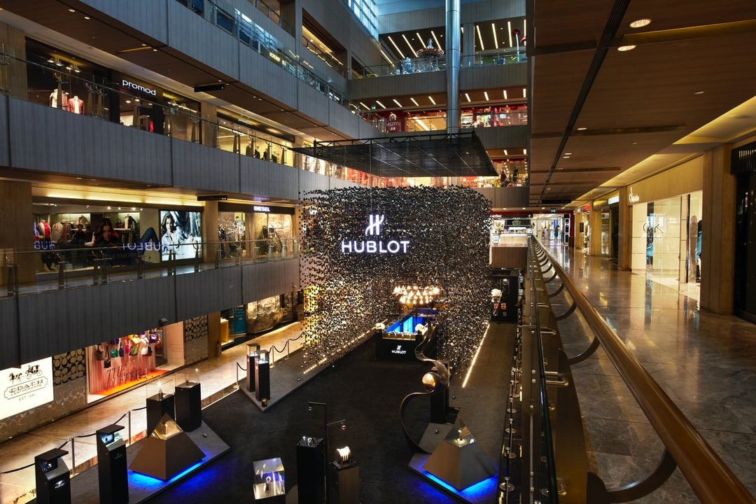 Hublot display in shopping center