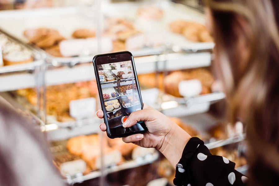 mobile app for retail communications in restaurants